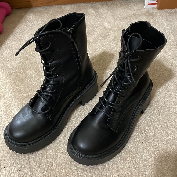 Shein Black Combat Boots - Picture 6 of 7